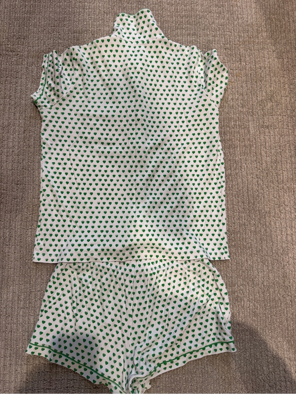 Roller Rabbit pajamas - Picture 2 of 4